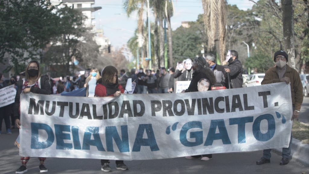 Protesta de ex empleados de la Mutua Provincial de Tucumán