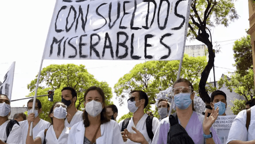 Trabajadores de la Salud de ATE en la Ciudad realizan un paro y ...