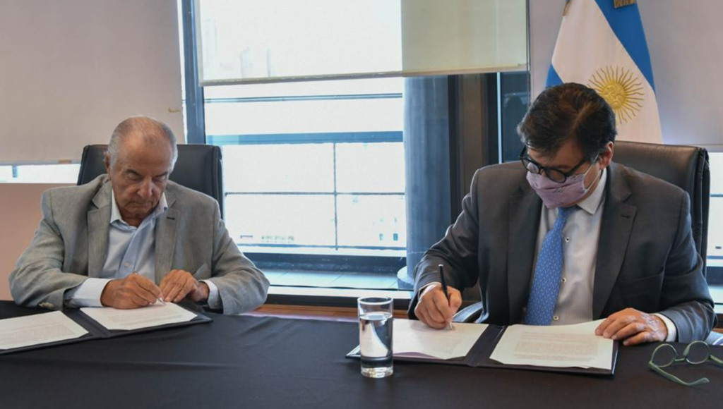 Cavalieri y Moroni firmaron un convenio para proteger a más de 1.800 trabajadores despedidos de Garbarino