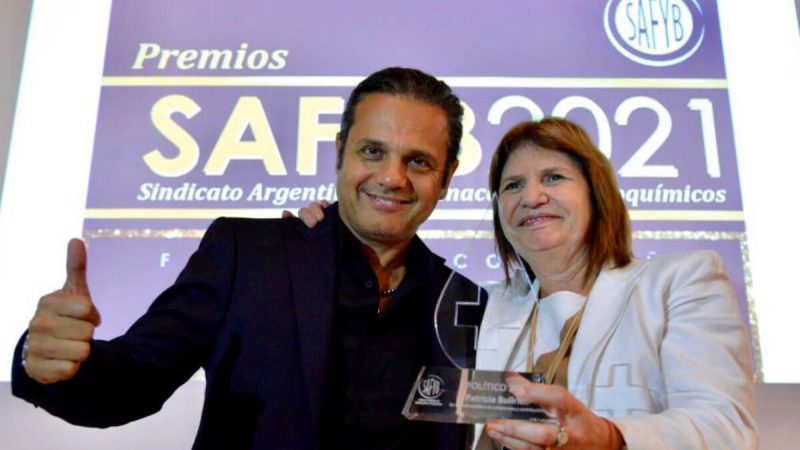 SAFYB premió al farmacéutico, bioquímico, sindicalista y político del año