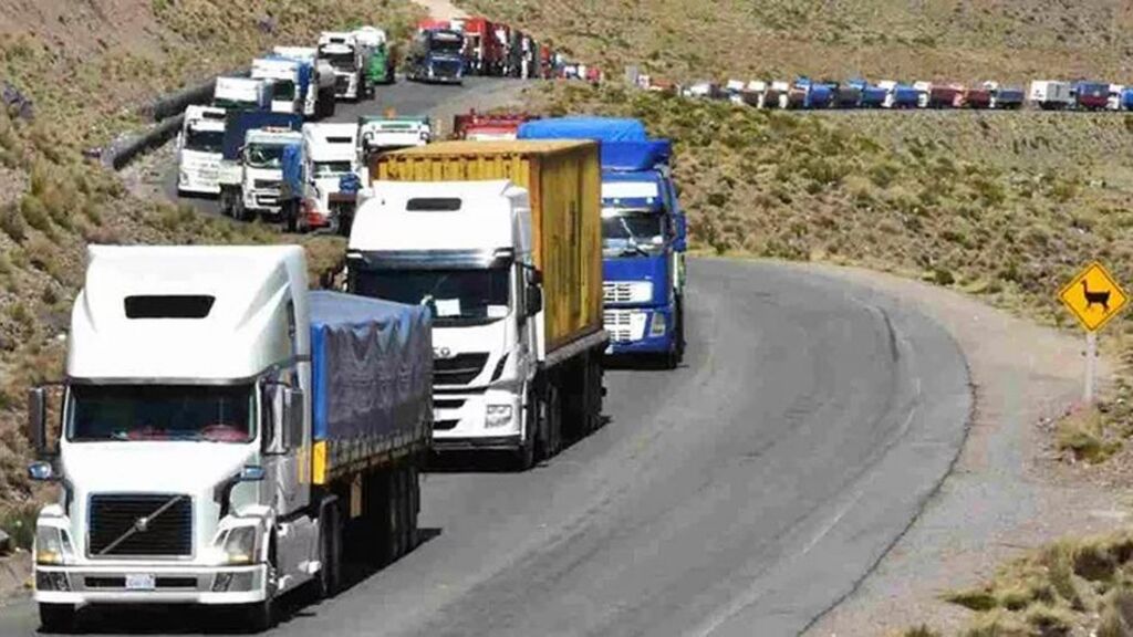 El conflicto que provocó que los 3.000 camiones quedarán varados en la frontera comenzó el 14 de enero.