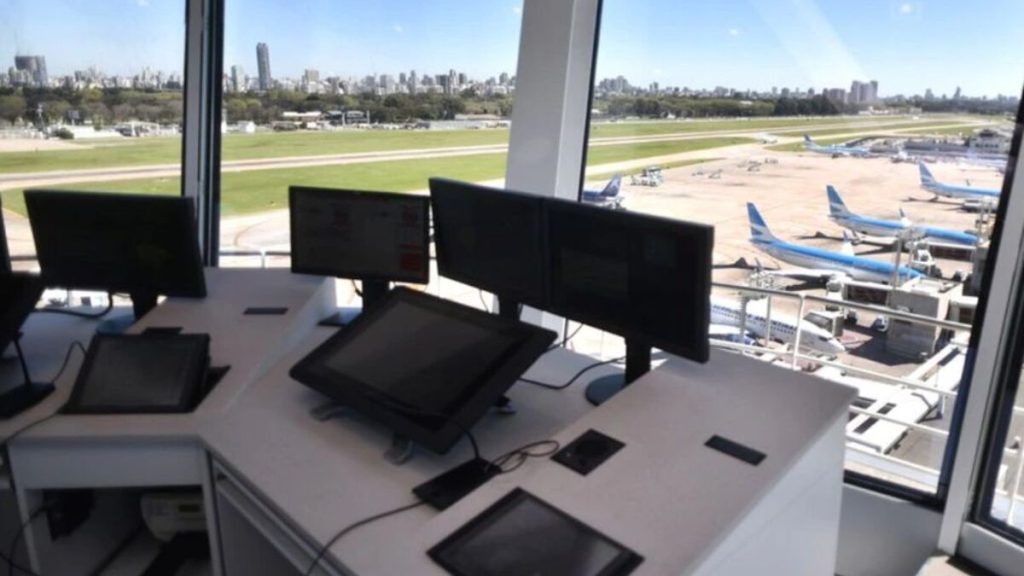 aeropuertos, controladores aéreos