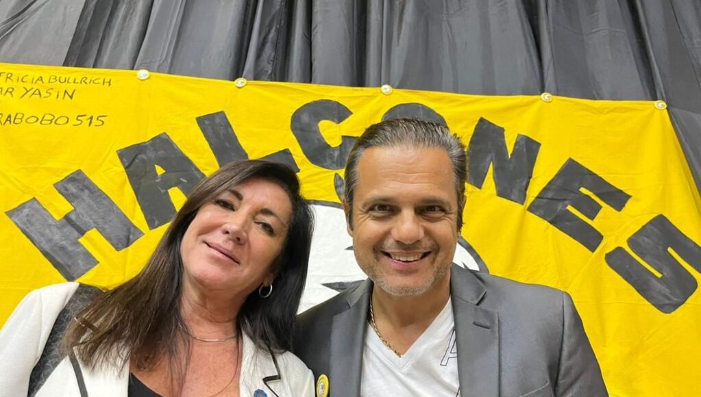 El líder de la CTE junto a la empresaria antibloqueo Verónica Razzini.