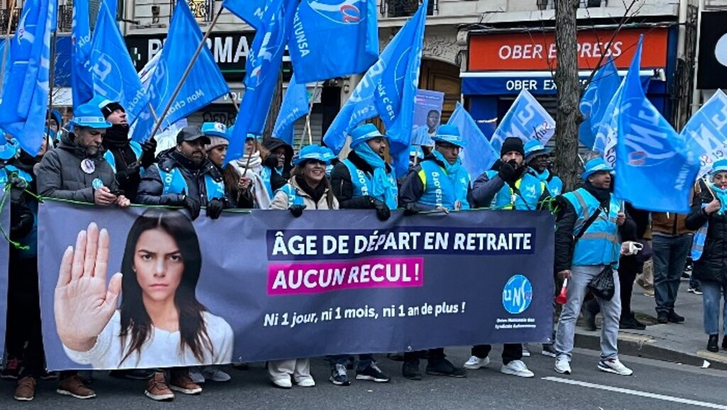 En Francia se oponen al retraso de la edad mínima de jubilación de 62 a 64 años.