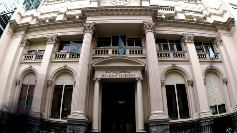 Oferta de empleo: el Banco Central abrió una búsqueda de “jóvenes profesionales”