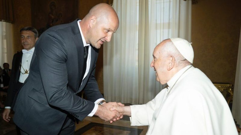Salom participó, junto al Papa Francisco, de un debate sobre el futuro de la Argentina
