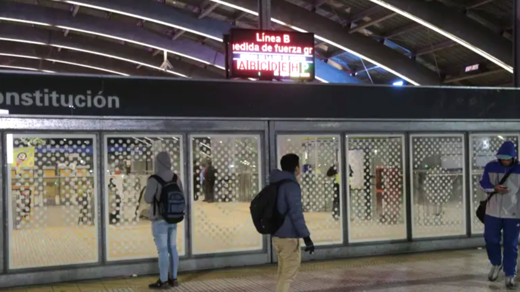 Marcha universitaria, subte