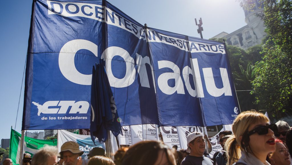 Por la “emergencia salarial”, peligra el inicio del segundo cuatrimestre en las universidades nacionales