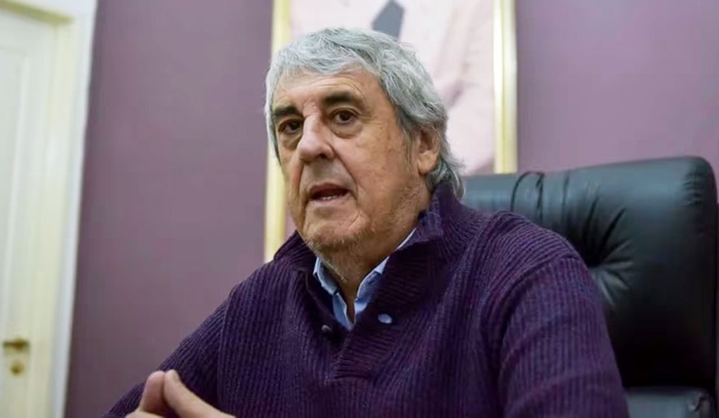 "Finocchiaro debería presentar iniciativas que beneficien el sistema educativo”, dijo Sergio Romero.