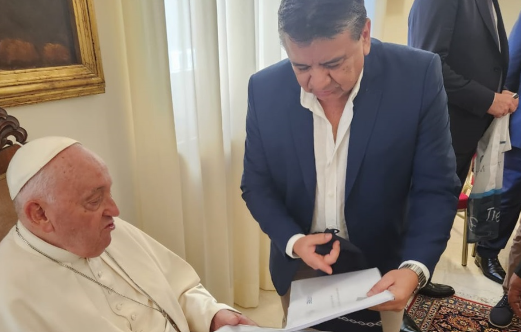 CGT, Papa Francisco y José Voytenco