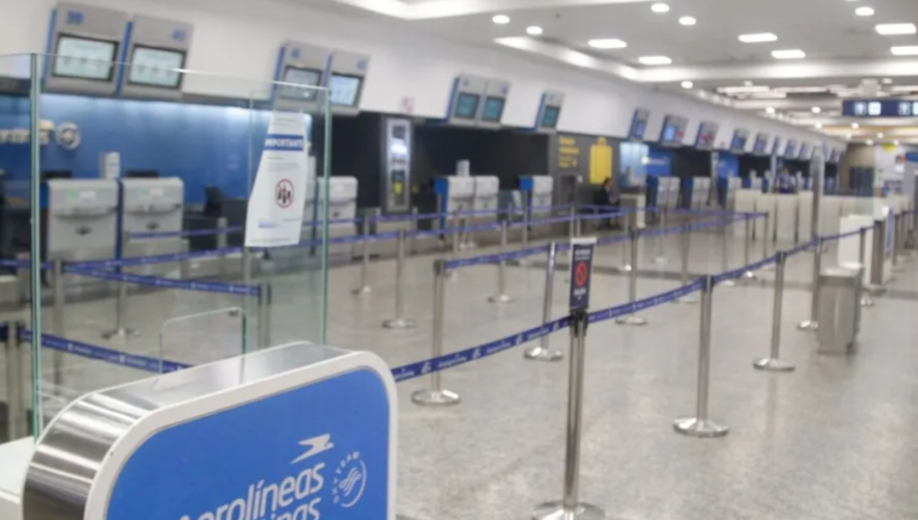 Aerolíneas Argentinas, aeropuerto