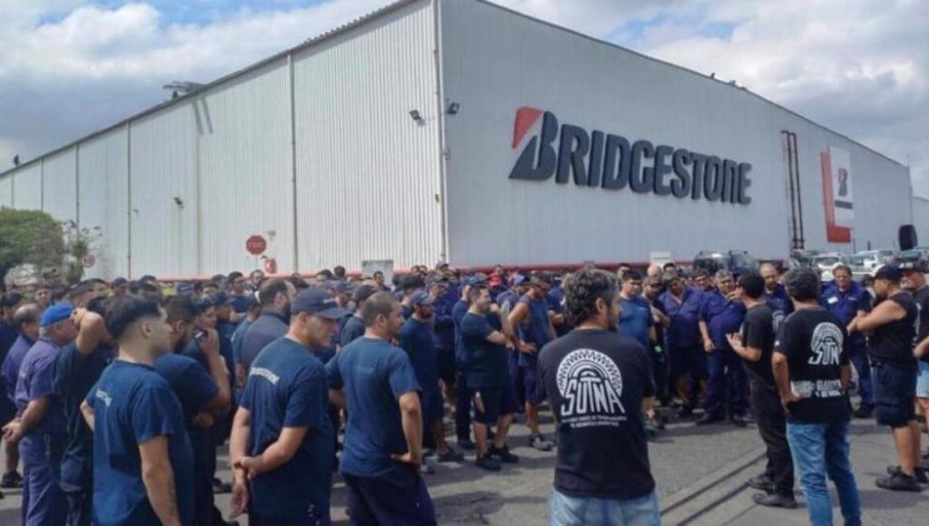 Conflicto en Bridgestone: tras una audiencia clave, Trabajo dará su veredicto y el SUTNA está en alerta