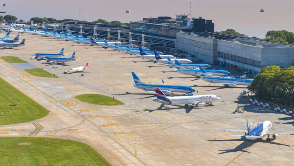 controladores aéreos, Aerolíneas Argentinas