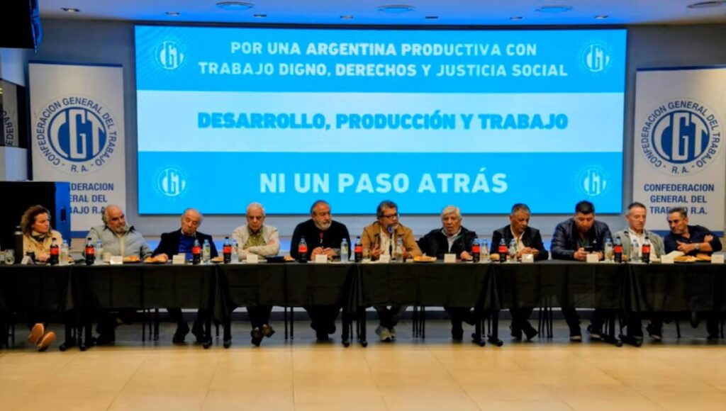 Una postura clara contra la reforma laboral y una interna sin solución: lo que dejó la cumbre de la CGT