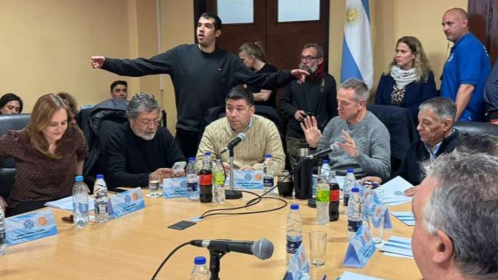 Sin fuerza para un paro general, el plan de la lucha de la CGT será “a la francesa”.