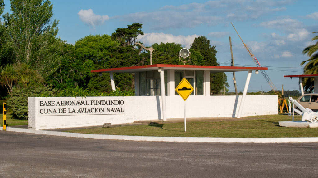 Fuerzas Armadas, Base Aeronaval Punta Indio