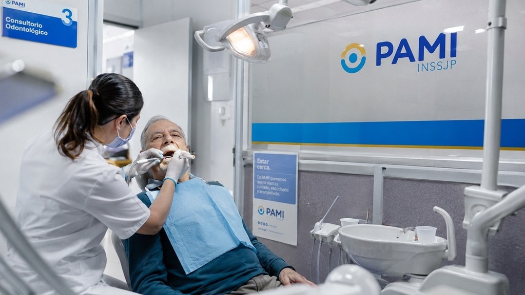 PAMI, dentista, odontóloga
